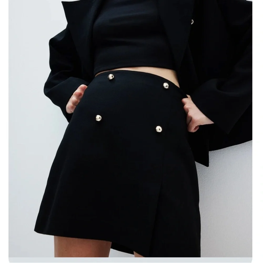 Button-Front Mini Skirt H&M - Picture 1 of 4